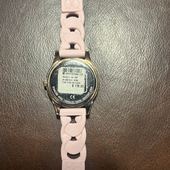 Coach Pink Silicone watch - Picture 3 of 4
